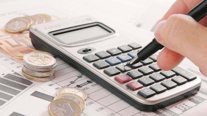 bolletta aggiuntiva tari di 6 euro e un obbligo imposto da una legge nazionale