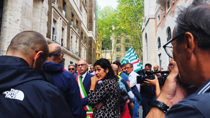 bilotti al fianco dei lavoratori cooper standard di battipaglia al ministero