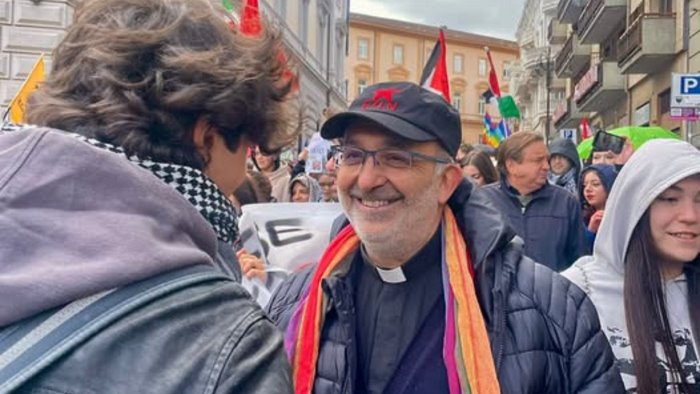 don vitaliano oggi chiesa chiusa per sciopero bloccate tutto e pregate per gaza