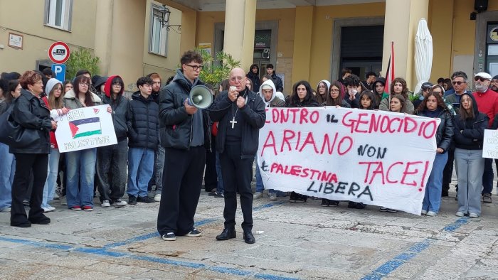un appello per la pace che fermi le lacrime e il sangue di tanti innocenti