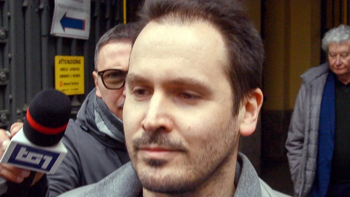 delitto di garlasco il padre di andrea sempio indagato per corruzione