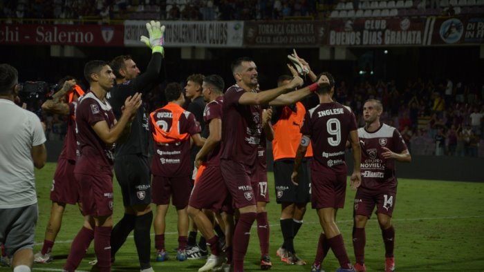 salernitana assist dal benevento il derby con la cavese vale il primato