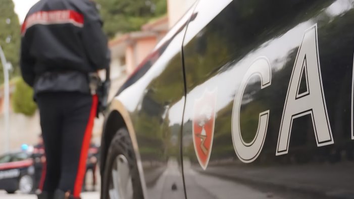 in semiliberta ma armato di pistola clandestina arrestato dai carabinieri