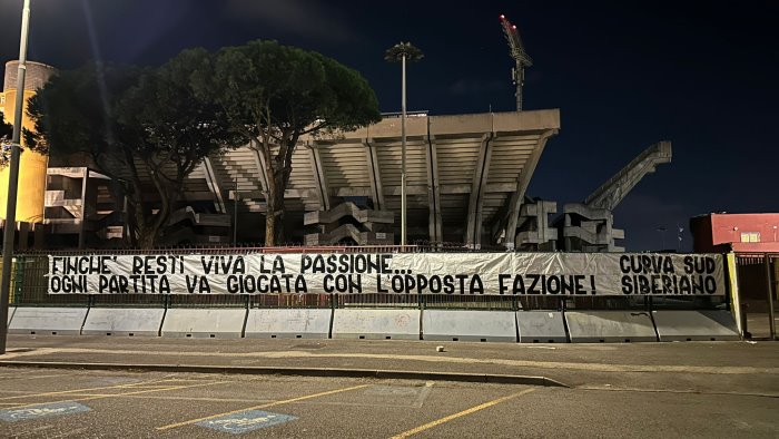 salernitana cavese vicina quota 14mila e spunta striscione ultras all arechi