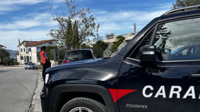 sequestri denunce e l espulsione di una cittadina irregolare in irpinia