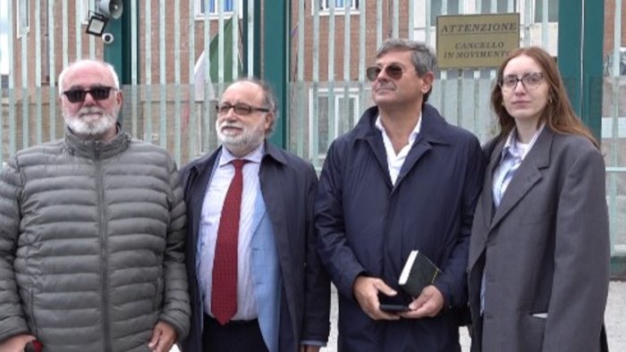 nella sezione protetta una tragedia celle piccole e senza doccia