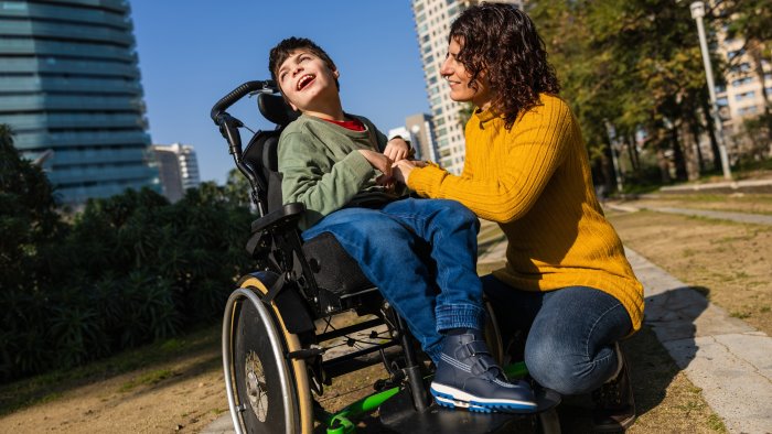 non possiamo gestirlo scuola di napoli nega iscrizione a bimbo disabile