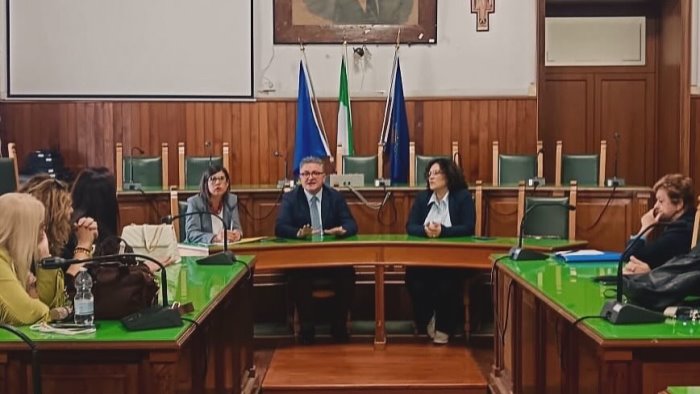 mensa scolastica a sarno il sindaco ha assicurato nessun aggravio economico