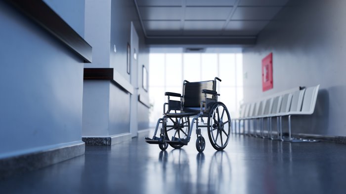 sanita campania meno fondi cure ridotte e aspettativa di vita piu bassa