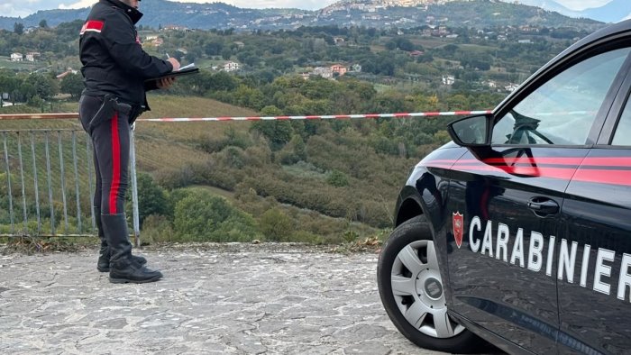 incidente-a-montemiletto-auto-con-5-minori-a-bordo-finisce-nella-scarpata
