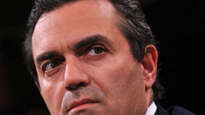 de magistris chiudere ora sarebbe sconfitta fondi ai sindaci