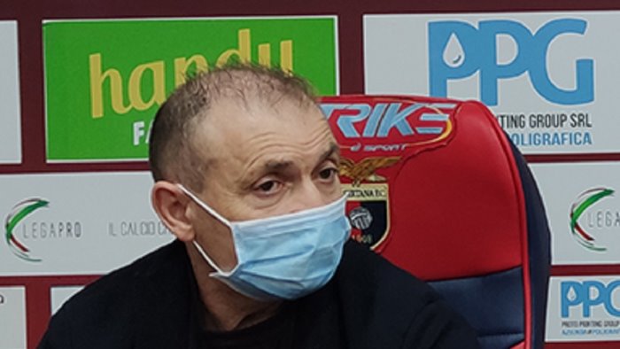 casertana d agostino si dovrebbe fermare il campionato