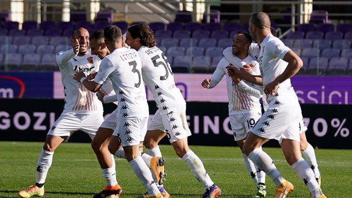 benevento vittorioso a firenze ecco tutte le foto