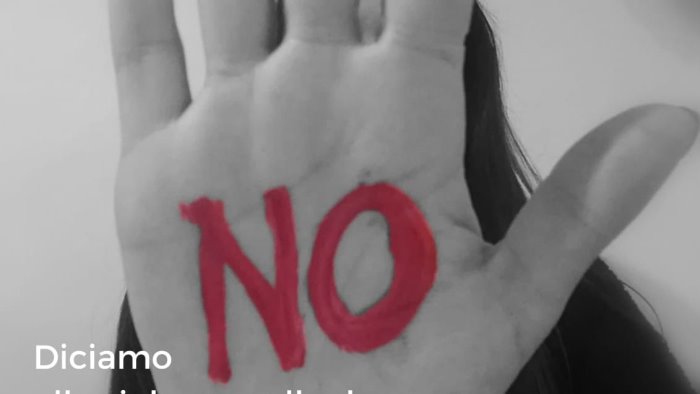 a morcone la campagna contro la violenza sulle donne