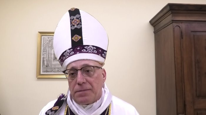 il vescovo melillo se subisci violenza chiedi aiuto