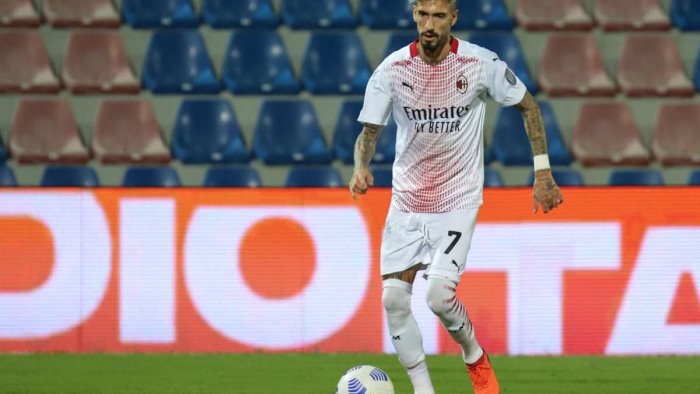 castillejo non basta il milan pareggia a lille