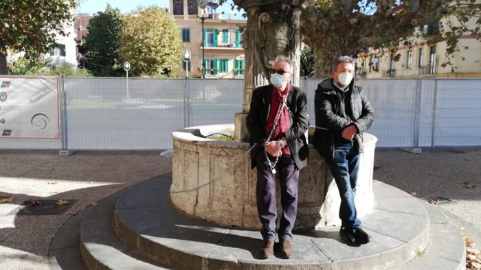 c era una volta piazza alario le reazioni dopo la protesta