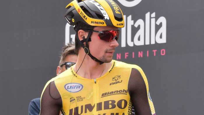 roglic vince la vuelta ultima tappa premia ackermann