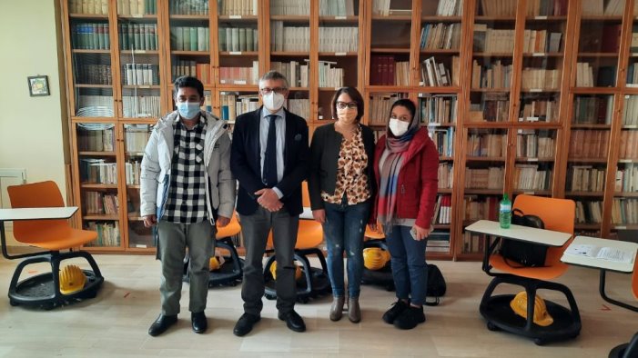 il de sanctis all evento di emergency non dimenticate il popolo afgano