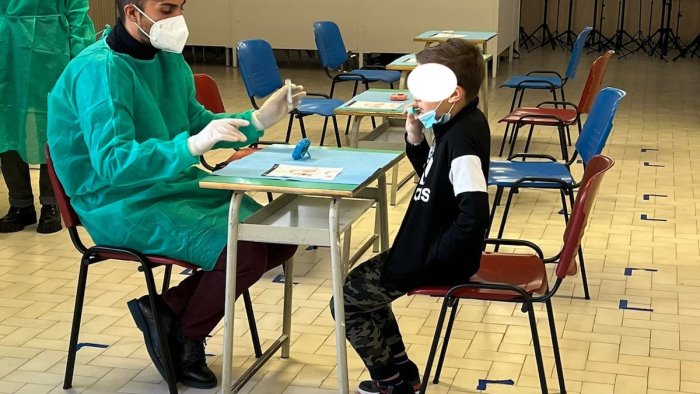 covid tampone salivare per gli alunni dell istituto comprensivo di pellezzano