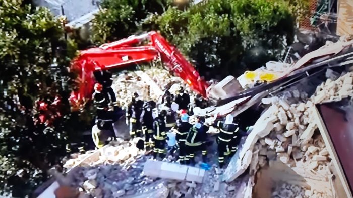 nulla da fare per mario speranza finita trovato morto sotto le macerie