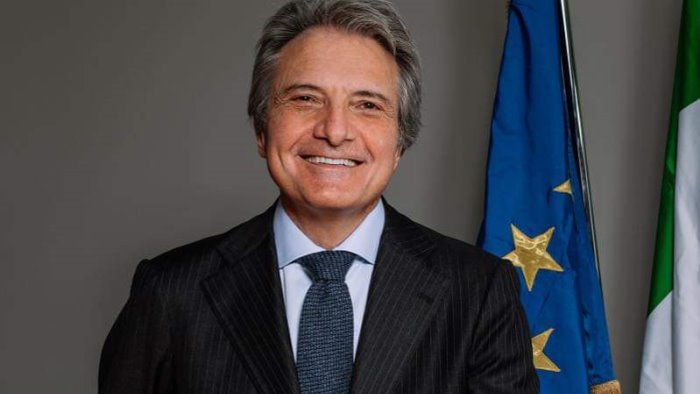 casucci socio onorario del rotary club valle telesina