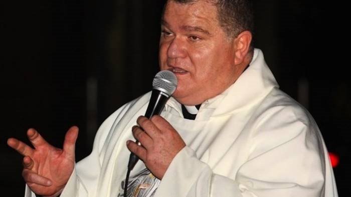 domani a paupisi funerali di don raffaele pettenuzzo anticipata chiusura scuole