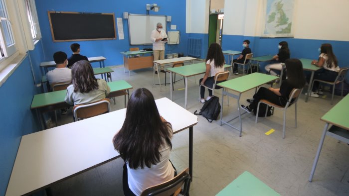 digitalizzazione scolastica in arrivo 2 6 milioni per l irpinia