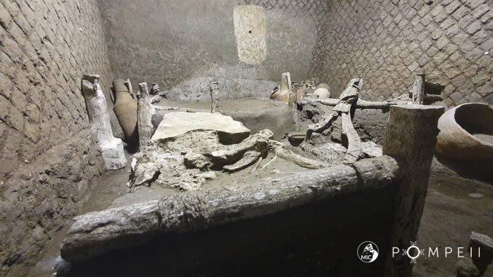 nuova scoperta eccezionale e unica al mondo a pompei