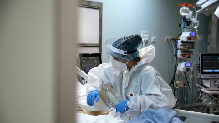 covid esplode il contagio altri 60 positivi incubo focolaio ad altavilla