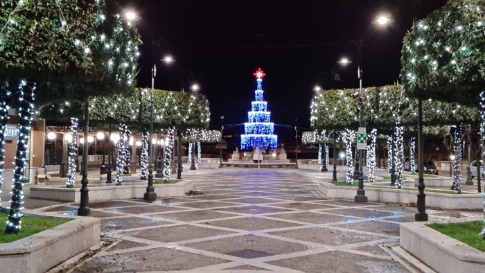grottaminarda non rinuncia al natale il 1 dicembre si accendono le luminarie