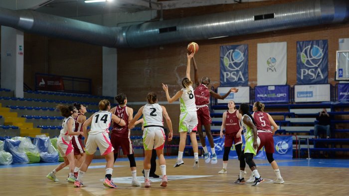 basket femminile salerno vince sul parquet di sant antimo 58 72