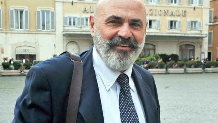 marcia su roma l evento a sorrento in un interrogazione del deputato amato