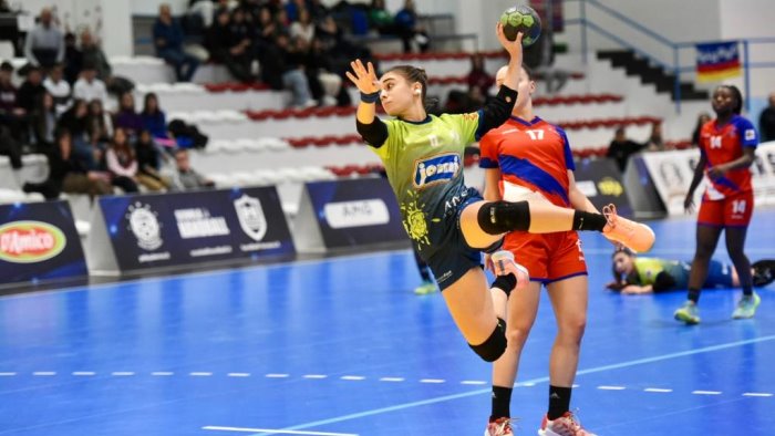 pallamano a1 nel recupero la jomi salerno batte la cellini padova