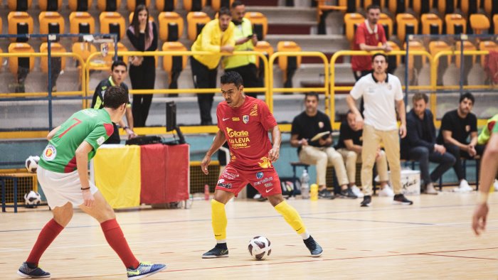 gg team wear benevento 5 in trasferta a giovinazzo