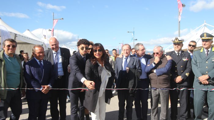 salerno capitale della nautica torna il boat show al porto marina d arechi