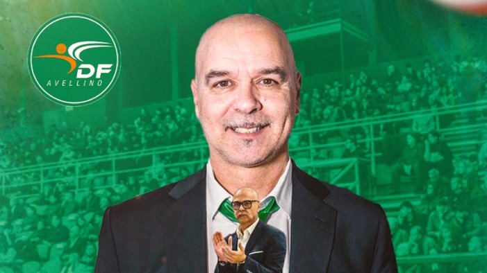 basket alessandro crotti e il nuovo coach della del fes avellino
