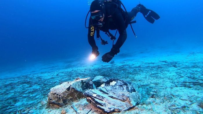 archeologia subacquea recuperati resti preistorici a capri