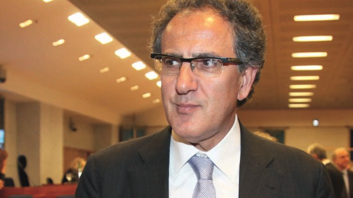 appalti a clan 8 condanne e 31 assoluzioni 7 anni all ex assessore sommese