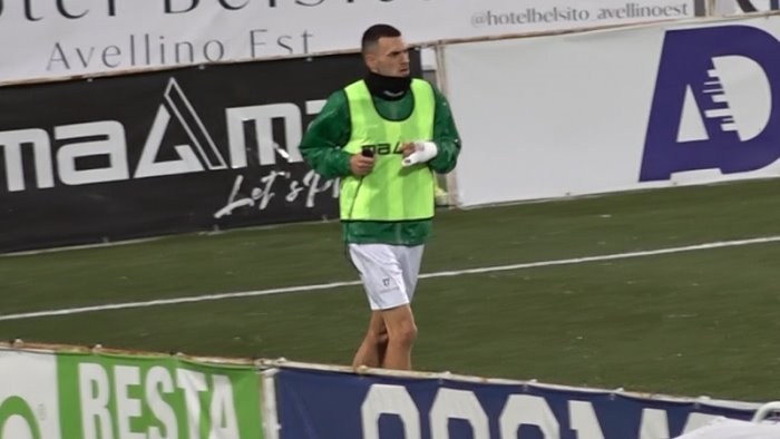 avellino intervento alla mano per sgarbi le ultime sugli infortunati