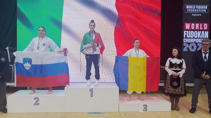 karate oro mondiale per la 16enne sofia lo conte esulta grottaminarda