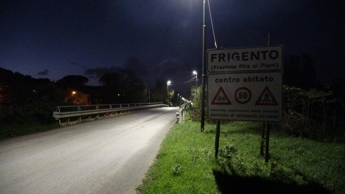 famiglie nel terrore ladri in casa rubano le chiavi e portano via un auto