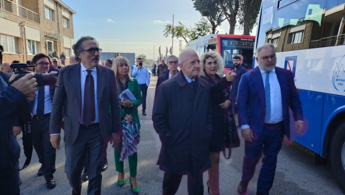 rinnovo flotte assegnati ad air campania 244 autobus 111 sono firmati iveco