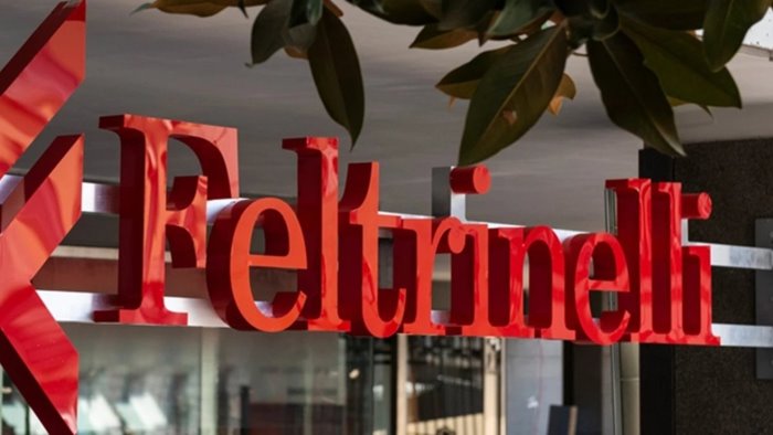 napoli oltre a mondadori in galleria anche feltrinelli al vomero