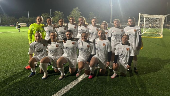 benevento prima partita giocata dalla femminile all avellola