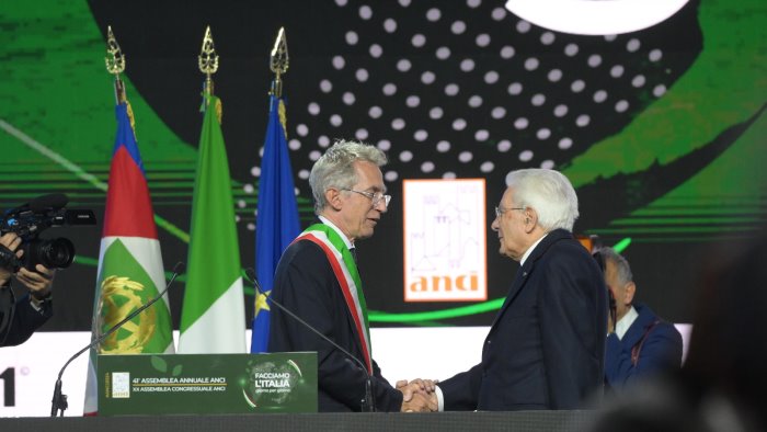 manfredi presidente anci mattarella i comuni simbolo dell unita nazionale
