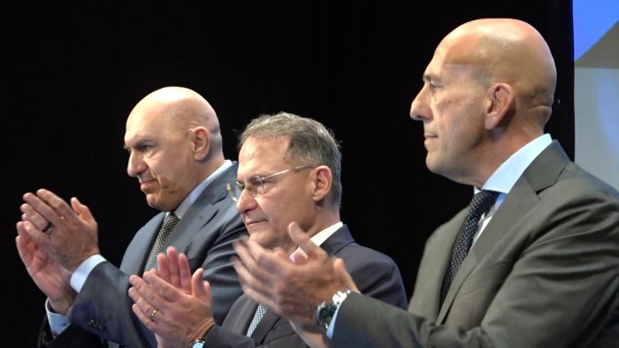 crosetto a napoli a cirielli affiderei il destino dei miei figli