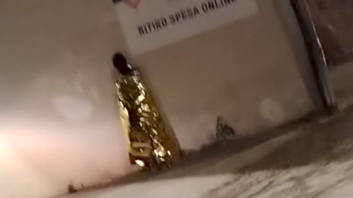 avellino seckan e il dolore degli invisibili salvato dai volontari