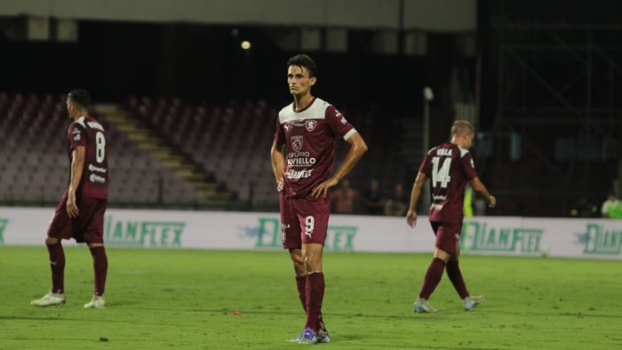 salernitana crotone le probabili formazioni raffaele si affida ai bomber