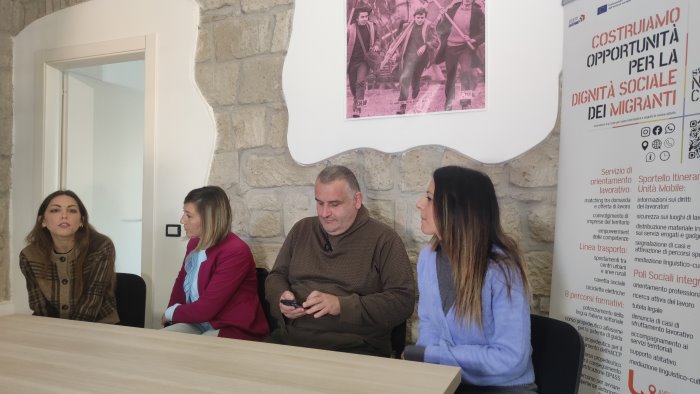 lotta al caporalato focus nelle aree interne con i poli sociali